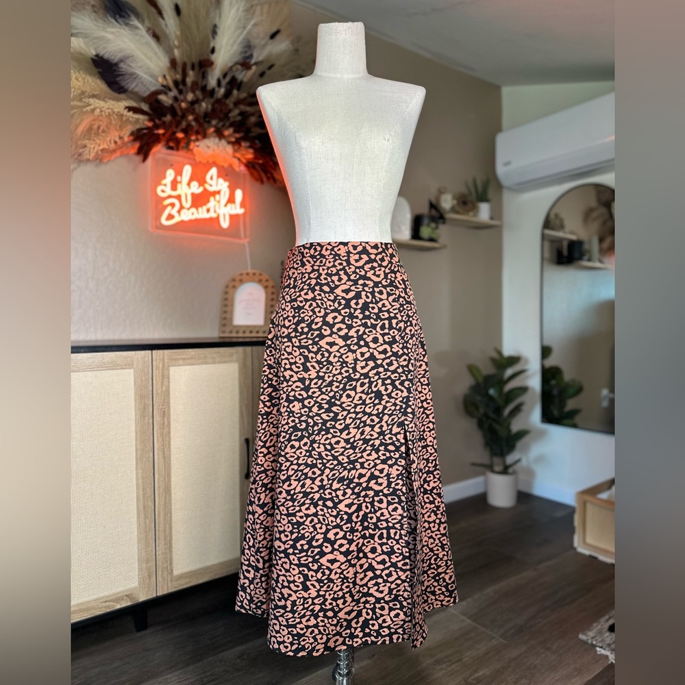 SHEIN Midi Leopard Skirt With Slit size XS